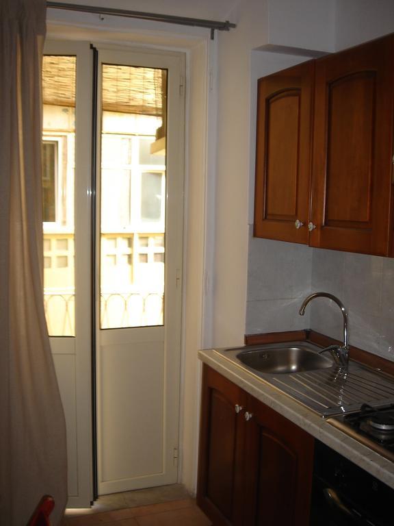 Bed & Breakfast Flavia 84 Рим Номер фото